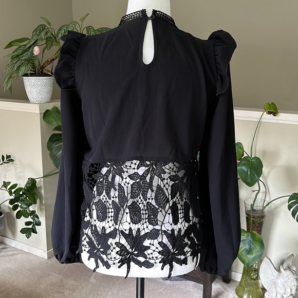 Guipure Lace Insert Lantern Sleeve - Picture 2 of 6